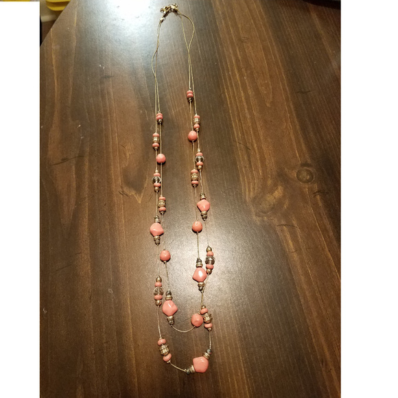 🍍Coral and Gold Multi-Strand Necklace🍍 - Picture 3 of 3